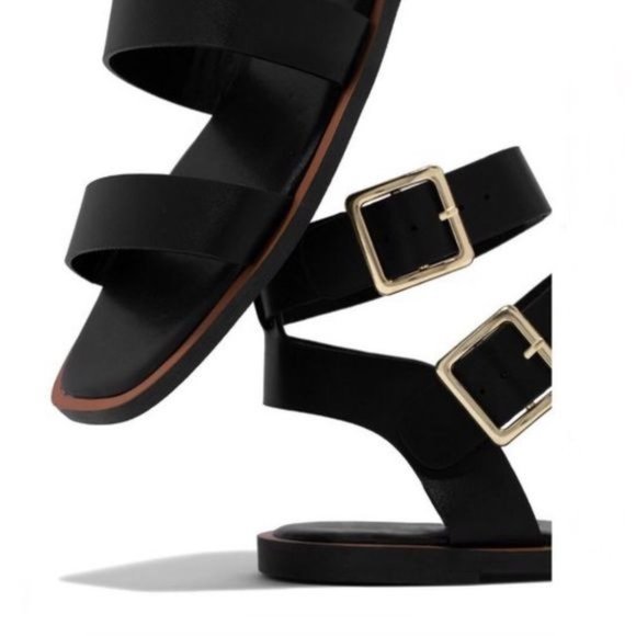 !! NEW !! Strappy Gladiator Sandals in Black - Picture 4 of 12